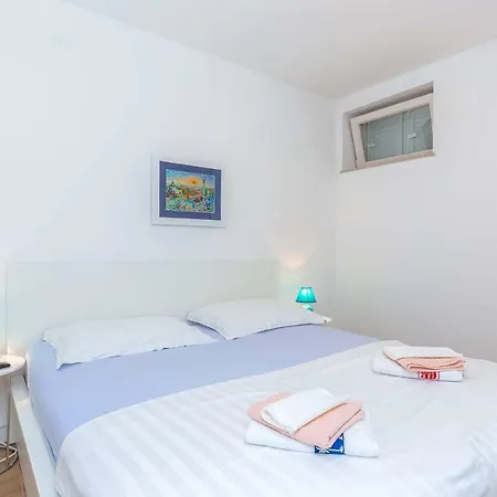 Apartments Selce Selce