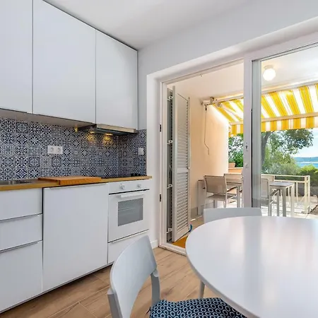 Apartman Apartments Selce *