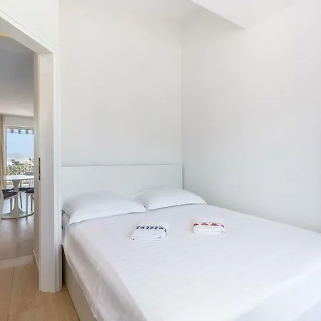 Apartments Selce Selce