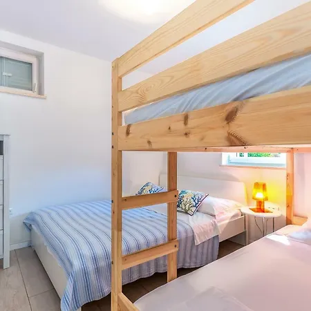 Apartman Apartments Selce *