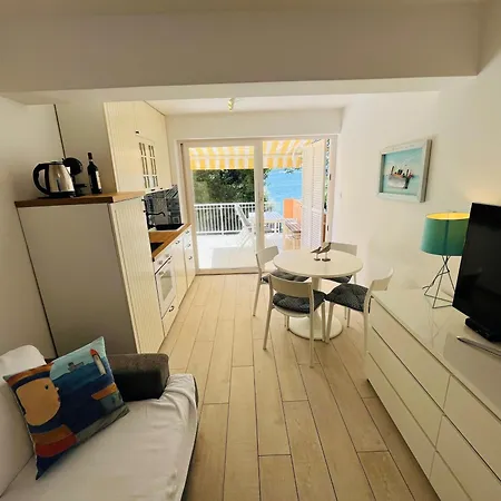Apartments Selce 公寓